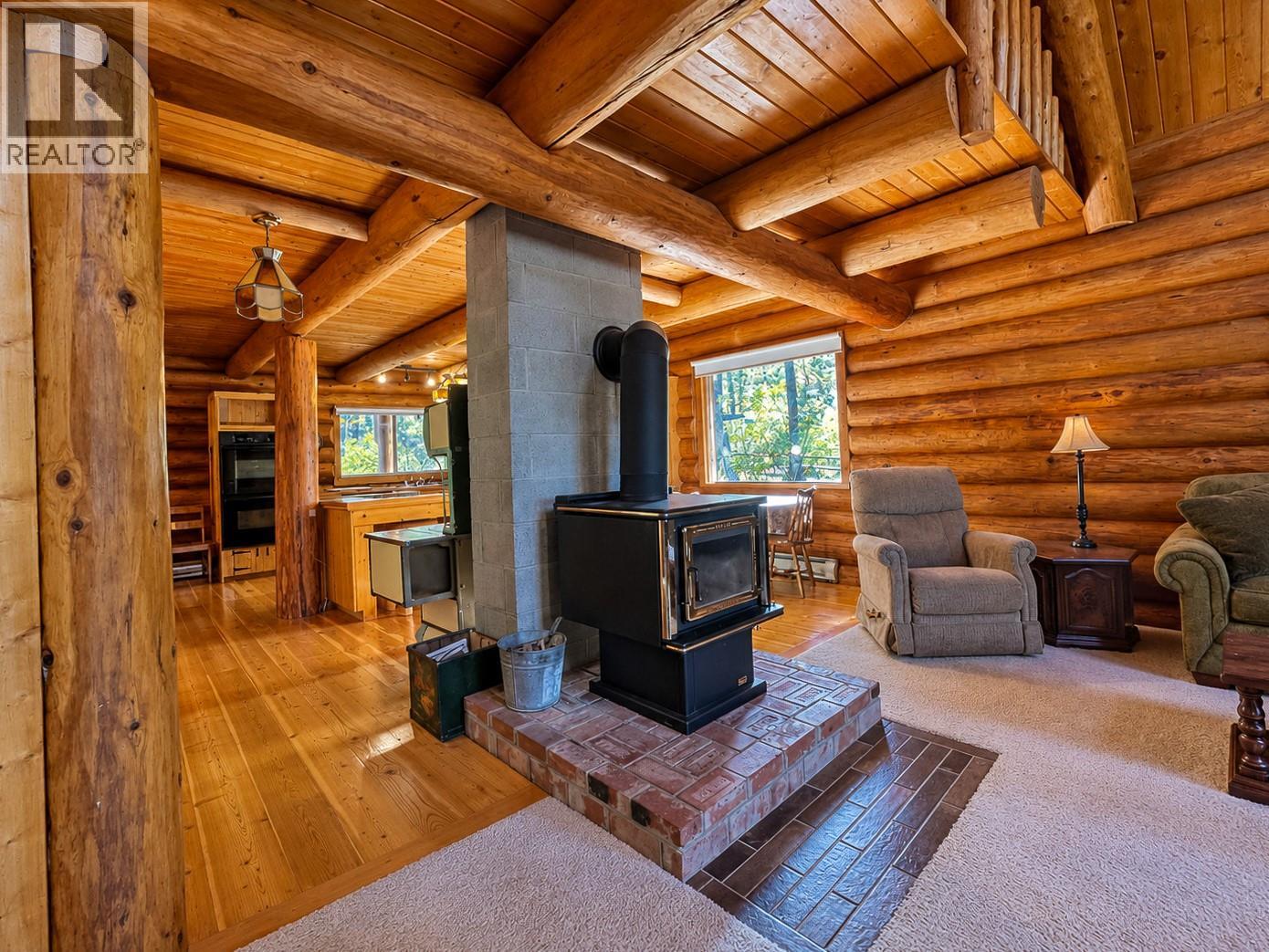 4892 Ogilvey Avenue, Fairmont Hot Springs - Image 1