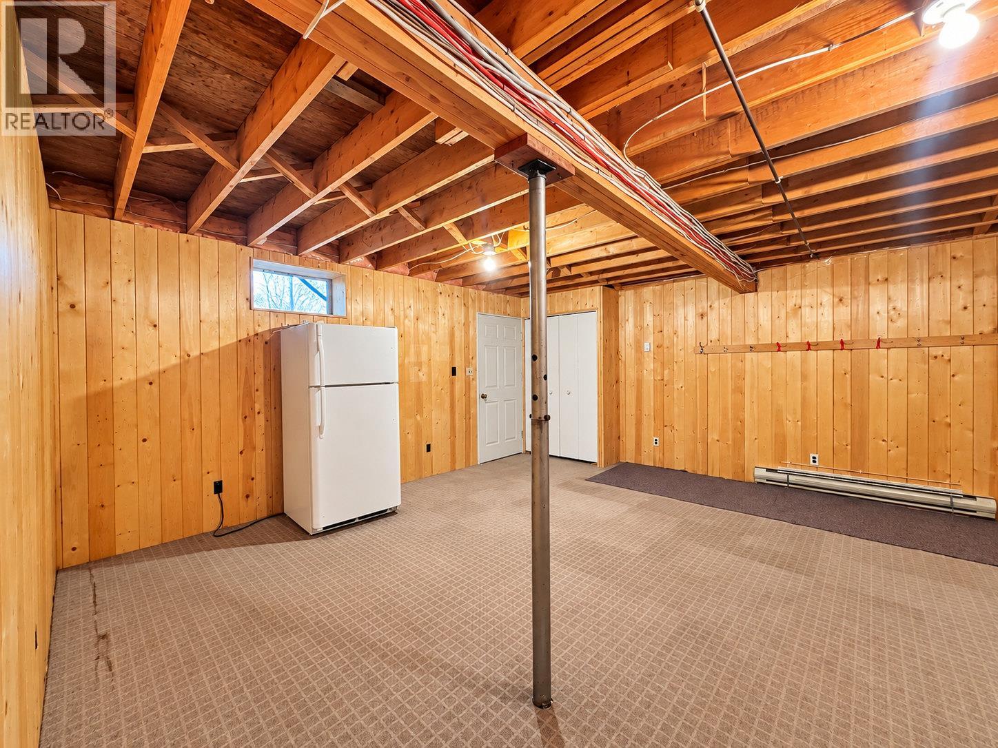 4892 Ogilvey Avenue, Fairmont Hot Springs - Image 1