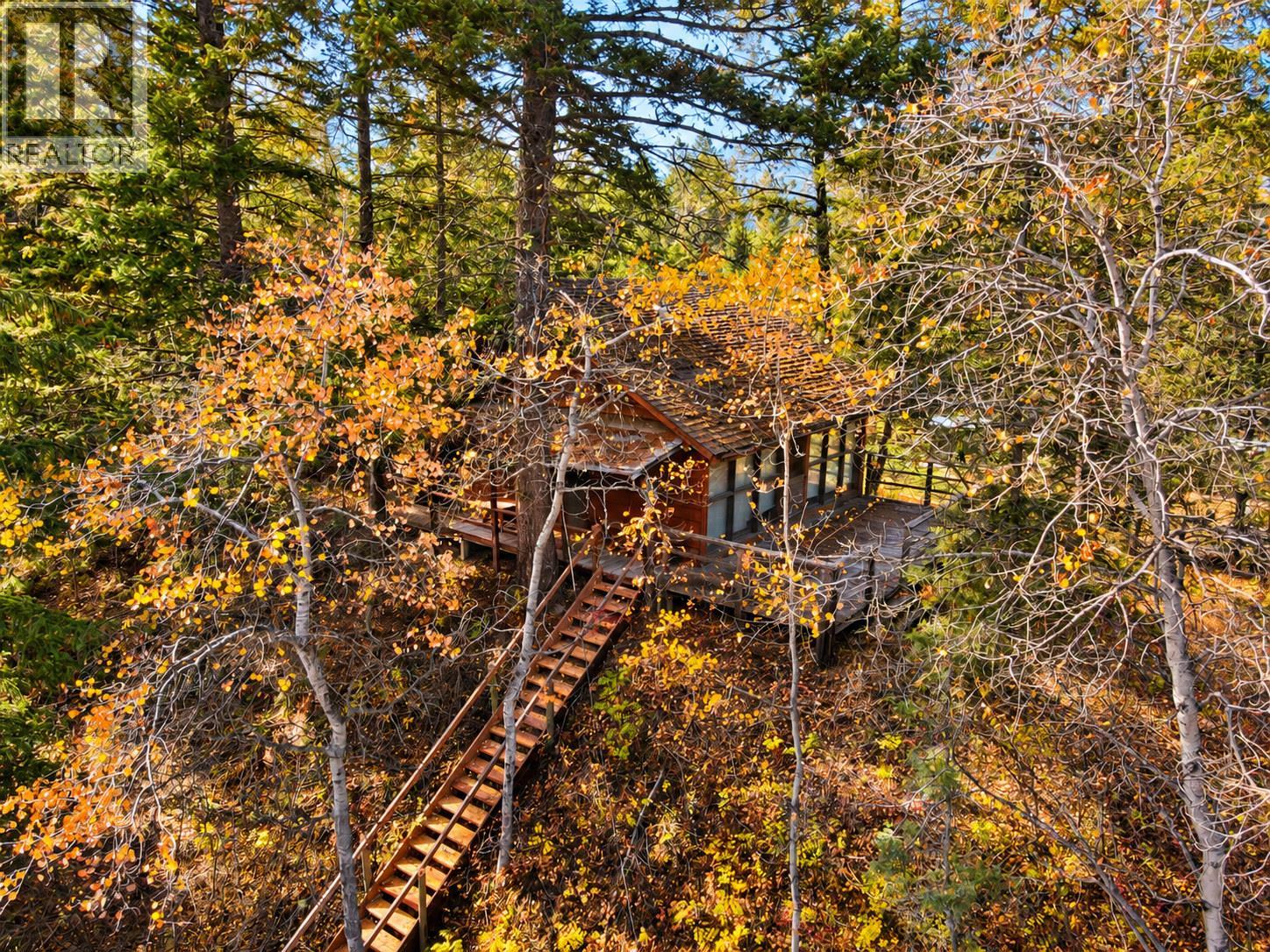 4892 Ogilvey Avenue, Fairmont Hot Springs - Image 1