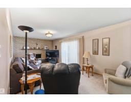 Primary Bedroom - 10928 41a Av Nw, Edmonton, AB T6J2T3 Photo 6
