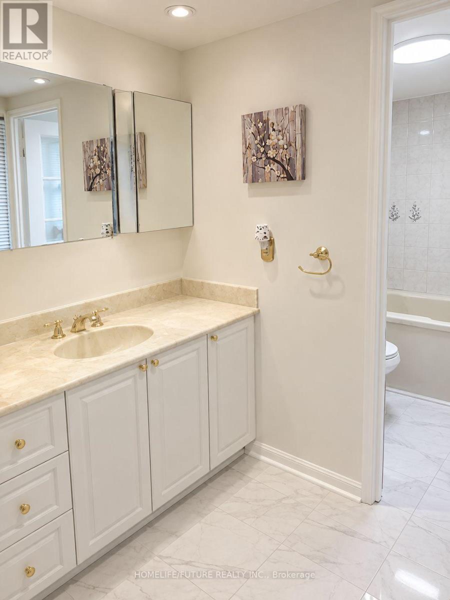 112- 245 The Donway West, Toronto, ON photo 21