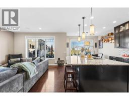 5pc Bathroom - 68 Evanspark Circle Nw, Calgary, AB T3P0B4 Photo 7
