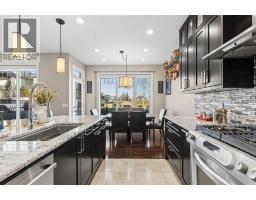 4pc Bathroom - 68 Evanspark Circle Nw, Calgary, AB T3P0B4 Photo 9