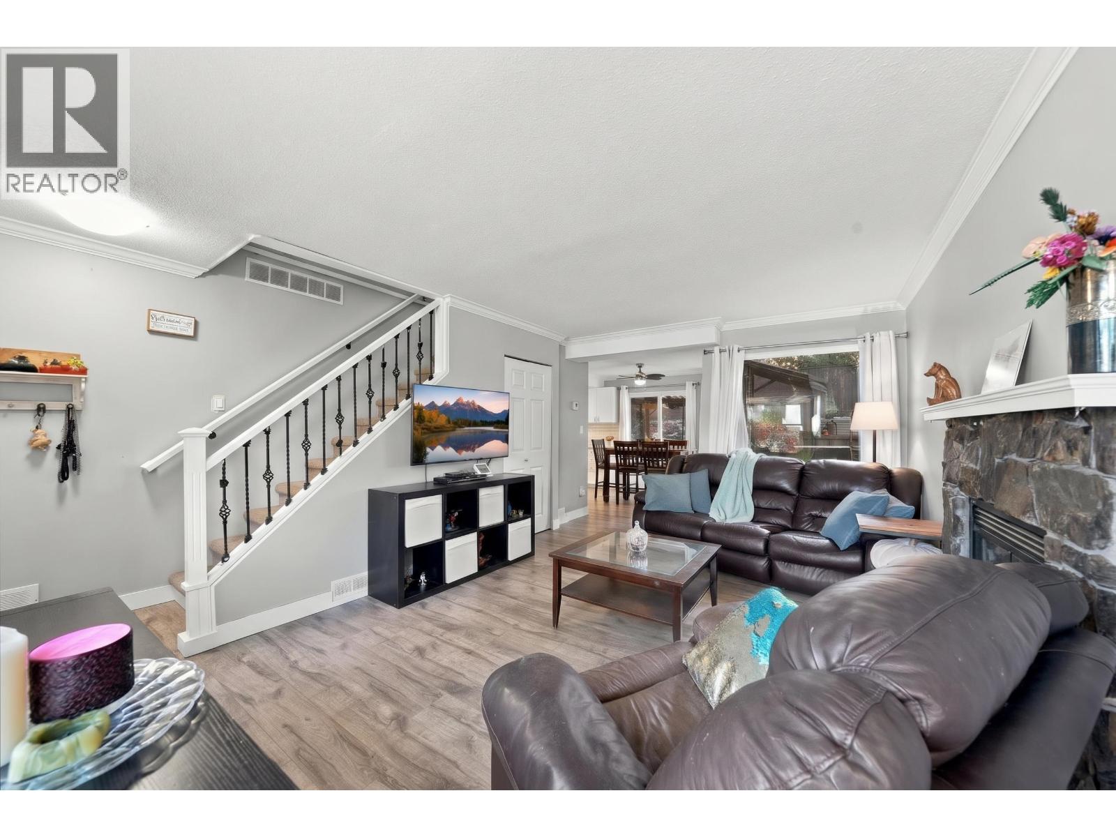 19 21550 CHERRINGTON AVENUE, Maple Ridge - Image 1