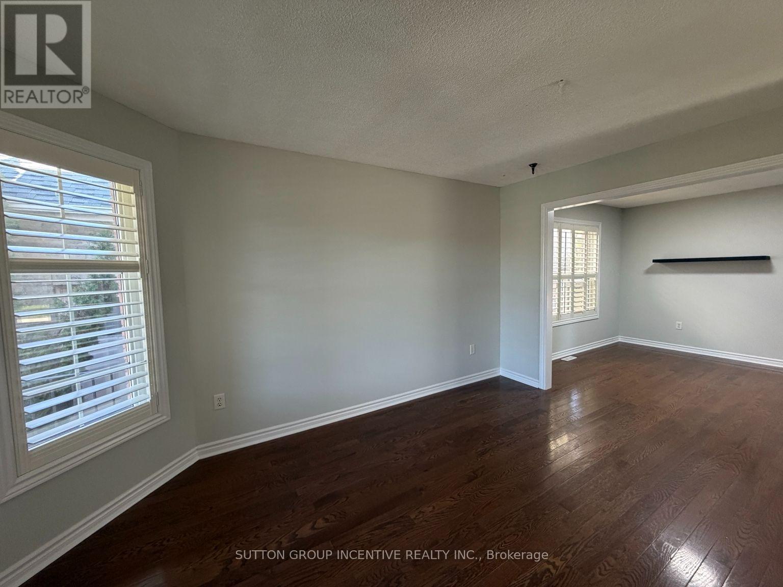 29 RAQUEL STREET, Barrie (Painswick South) — photo 3