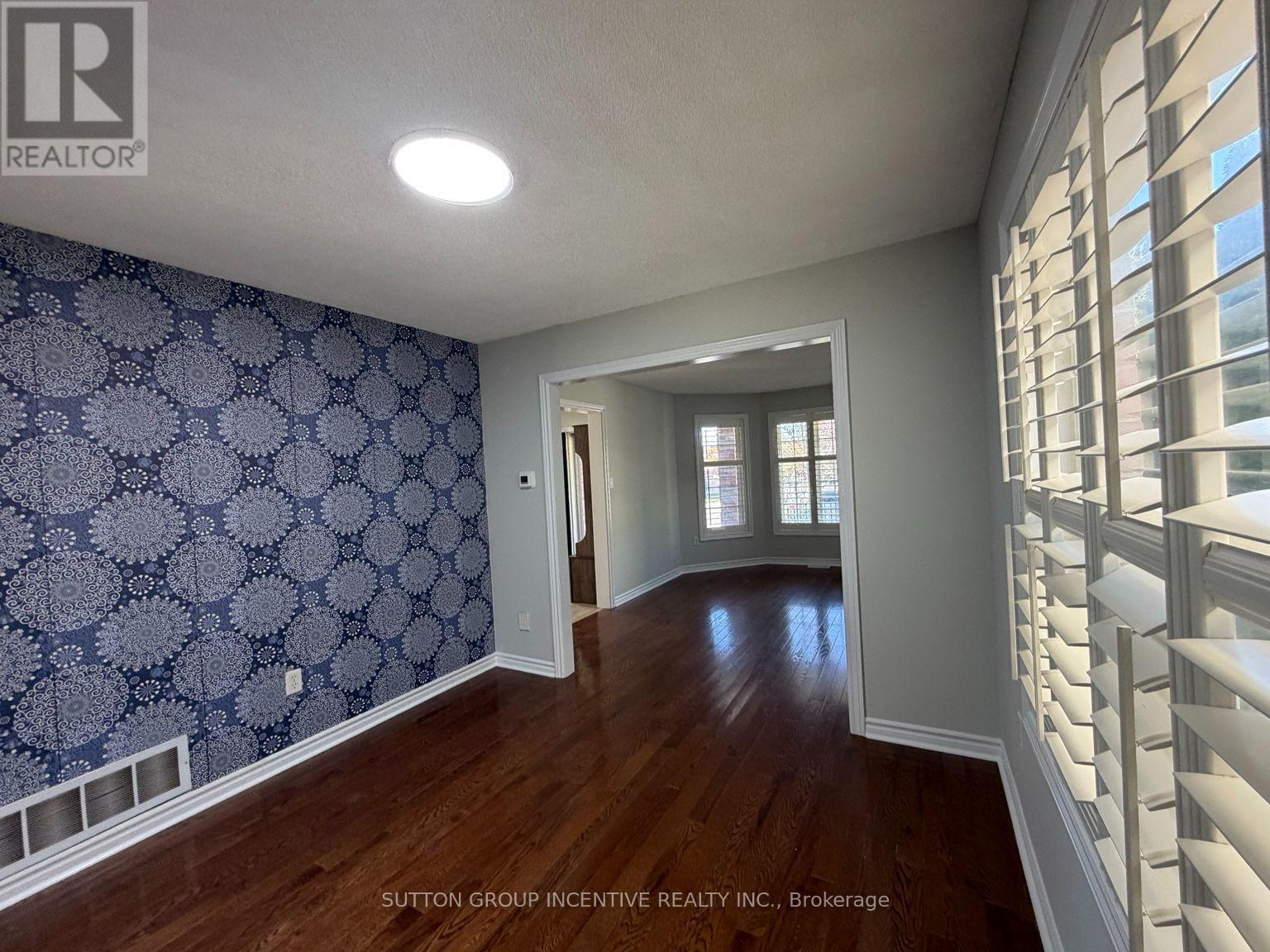 29 RAQUEL STREET, Barrie (Painswick South) — photo 4