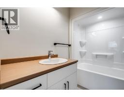 21283 Harbour Road Unit# 1, Wheatley, ON N0P2P0 Photo 17