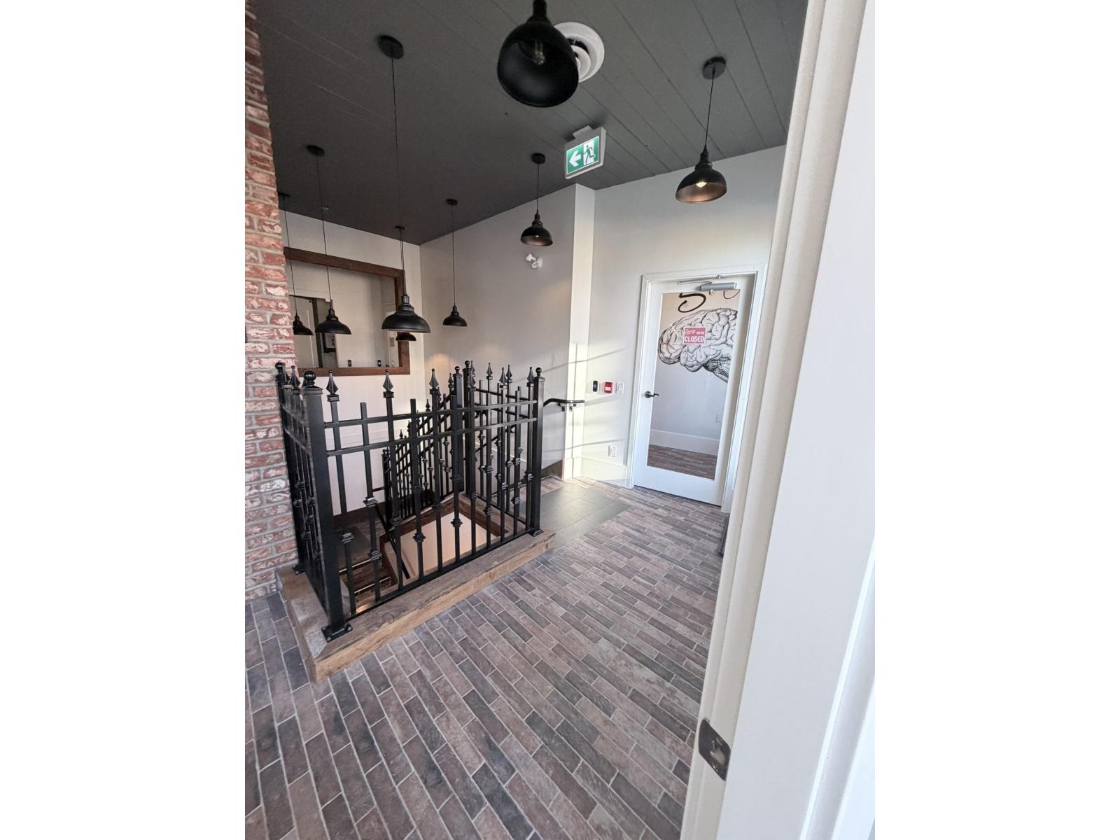201 45925 THUNDERBIRD LANE, Chilliwack Downtown, Chilliwack - Image 1