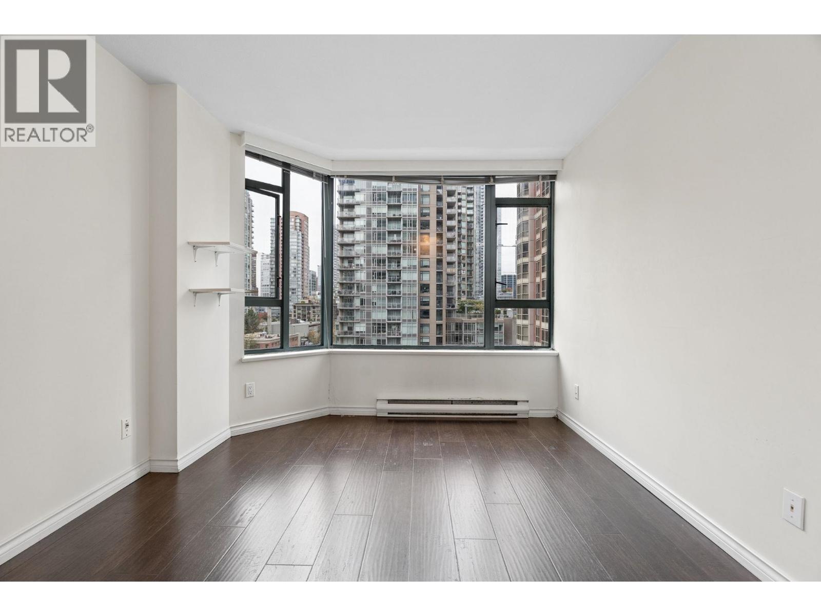 Photo of 805 888 HAMILTON STREET 17