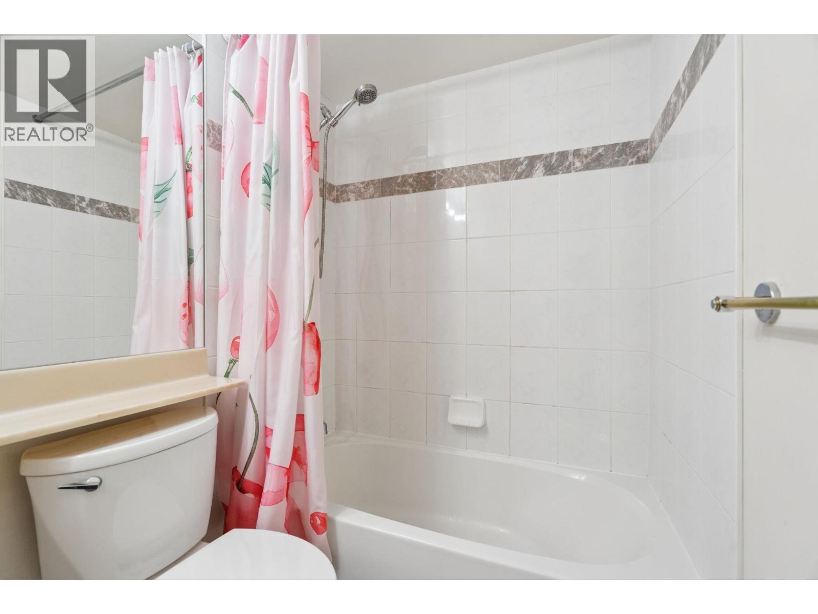 Photo of 805 888 HAMILTON STREET 21