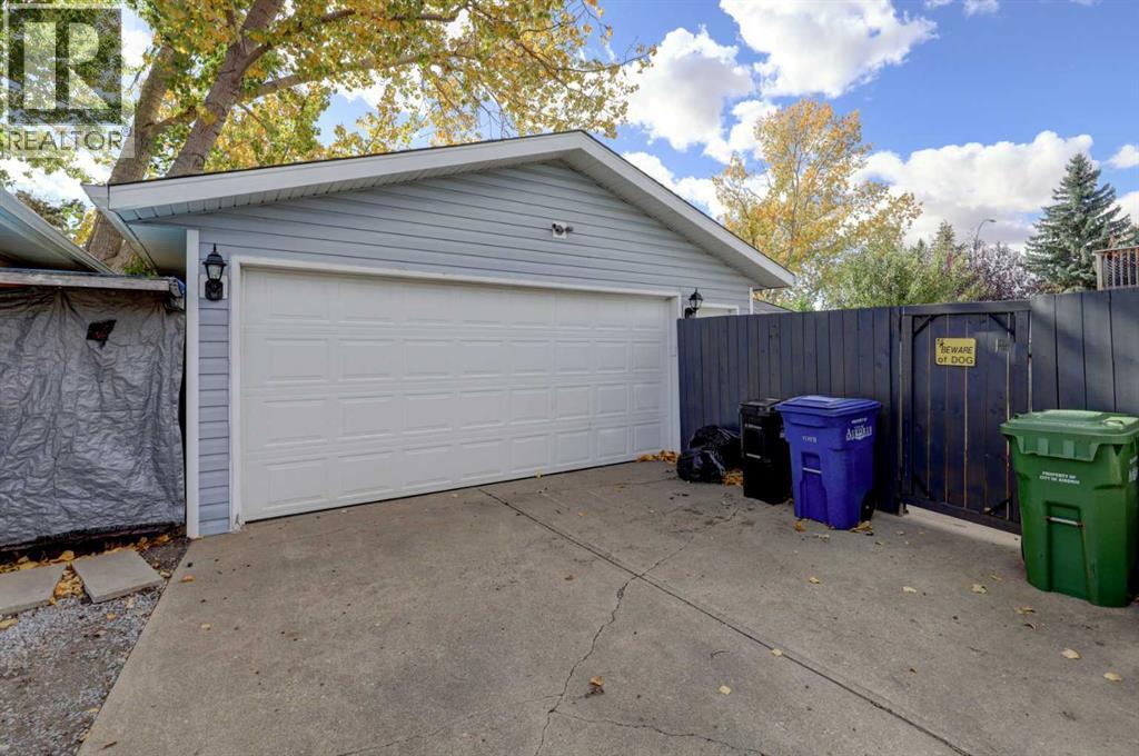 325 Flett Drive NE, Airdrie — photo 32