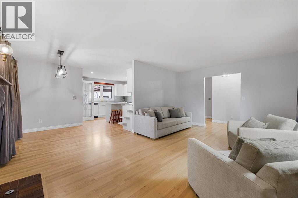 479 Bracewood Crescent SW, Calgary — photo 14