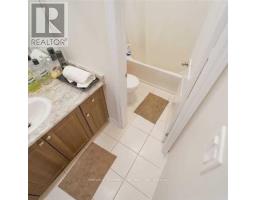 Upper - 17 Angelfish Road, Brampton, ON L7A5C5 Photo 14