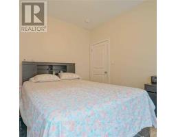 Upper - 17 Angelfish Road, Brampton, ON L7A5C5 Photo 8