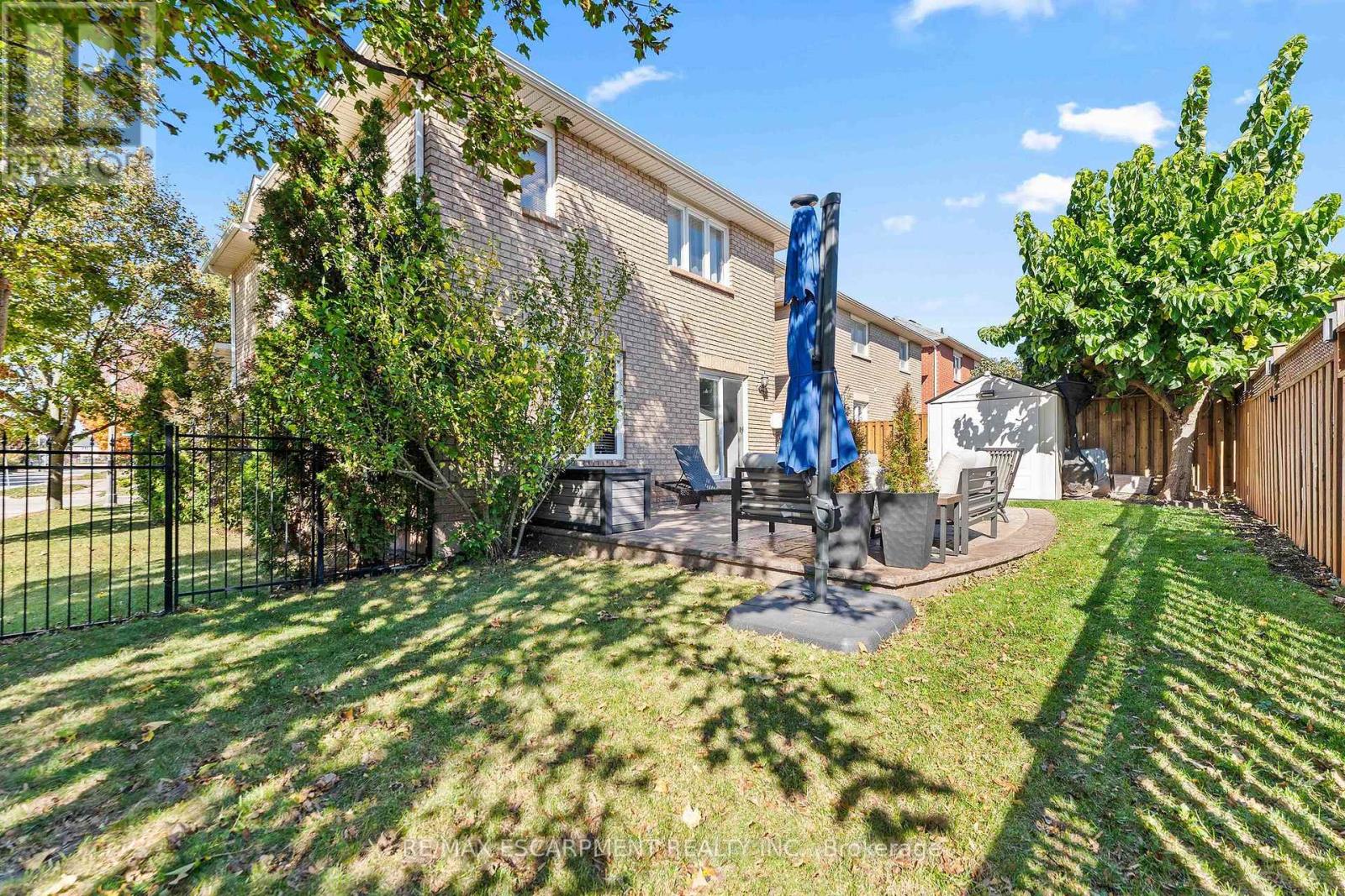 2206 Golden Orchard Trail, Oakville, ON photo 42