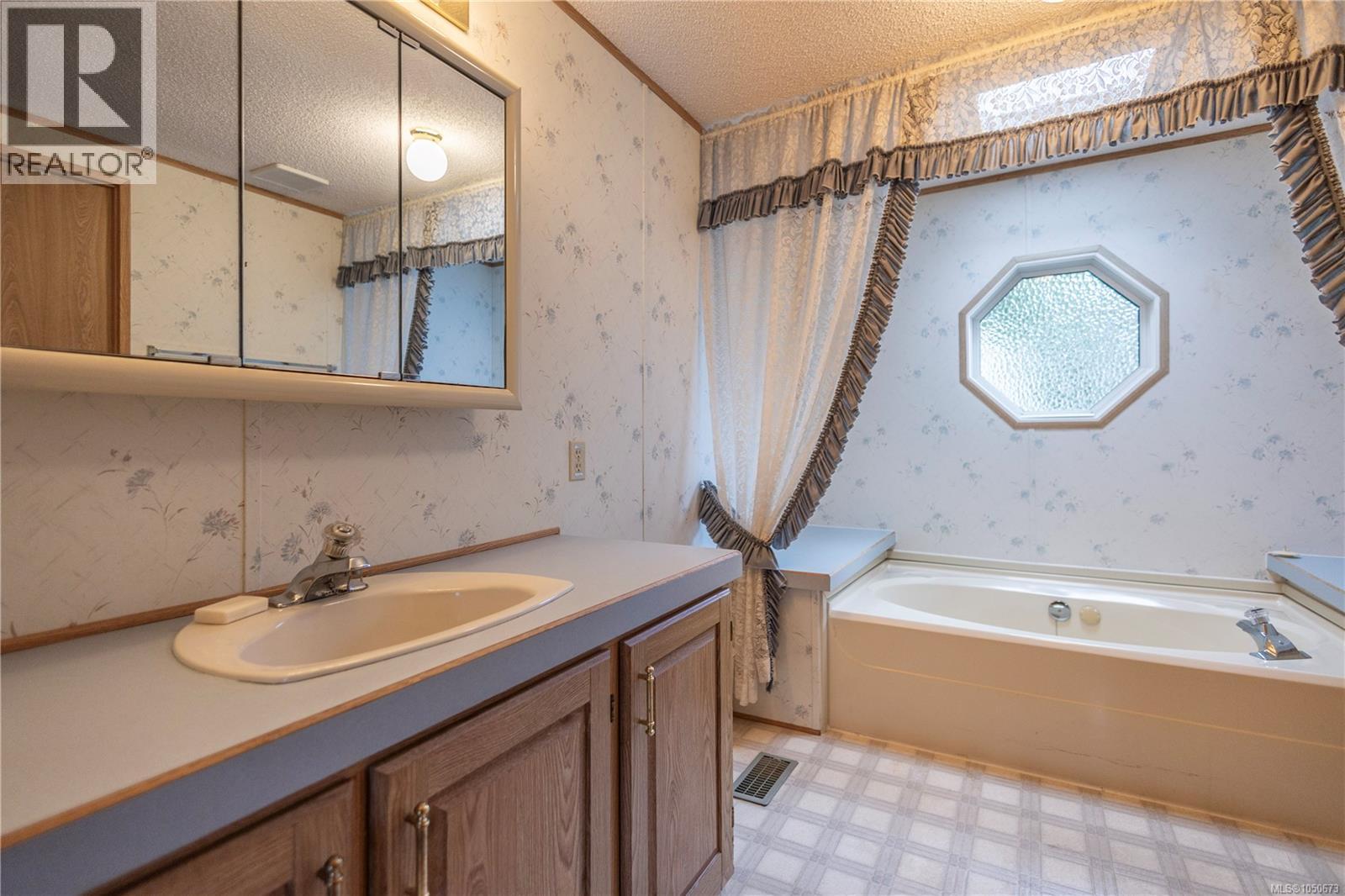 601 2850 Stautw Rd, Central Saanich - Image 1