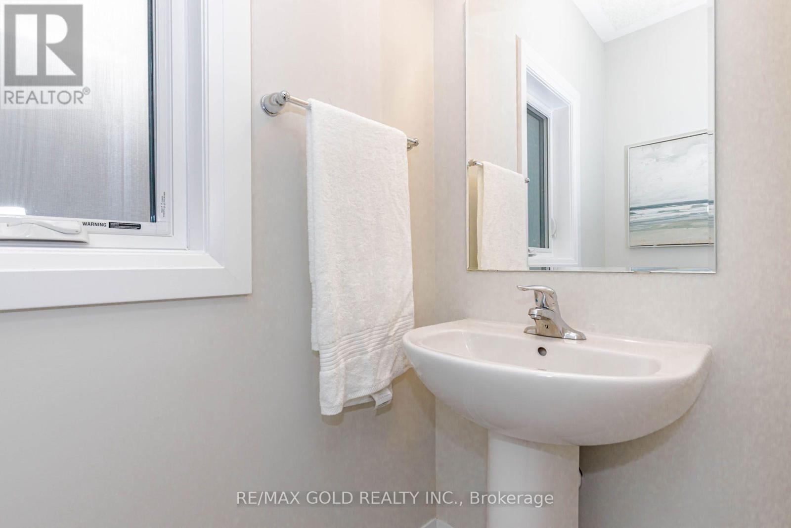 617 Benninger Drive, Kitchener, ON photo 29