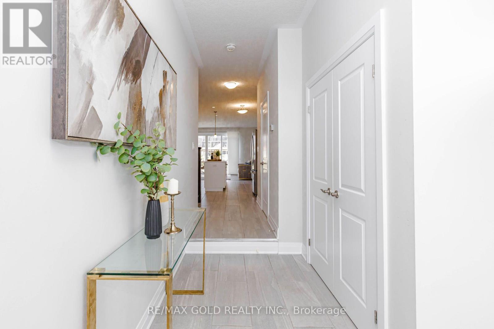 617 Benninger Drive, Kitchener, ON photo 4
