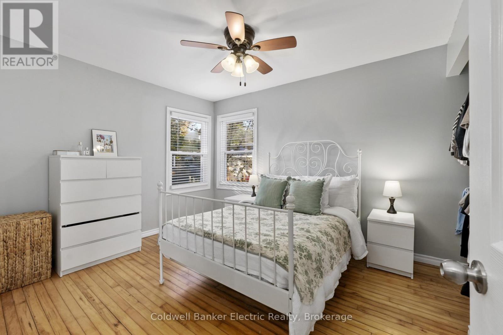 231 WOODBINE AVENUE - 18