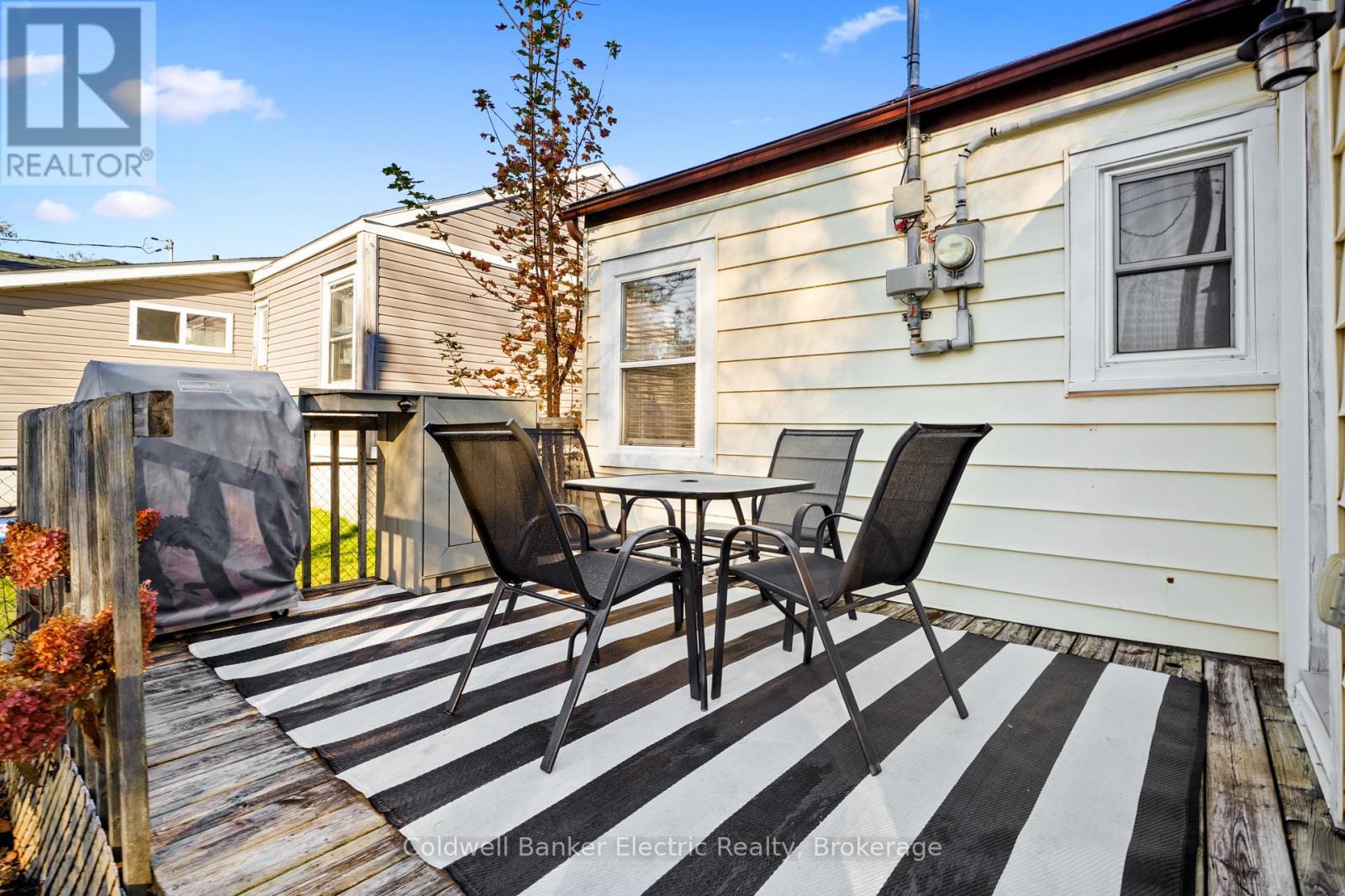 231 WOODBINE AVENUE - 22
