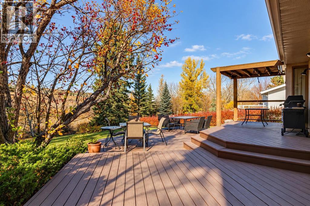 339 Wildwood Drive SW, Calgary — photo 3