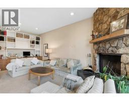 339 Wildwood Drive Sw, Calgary, AB T3C3E4 Photo 12