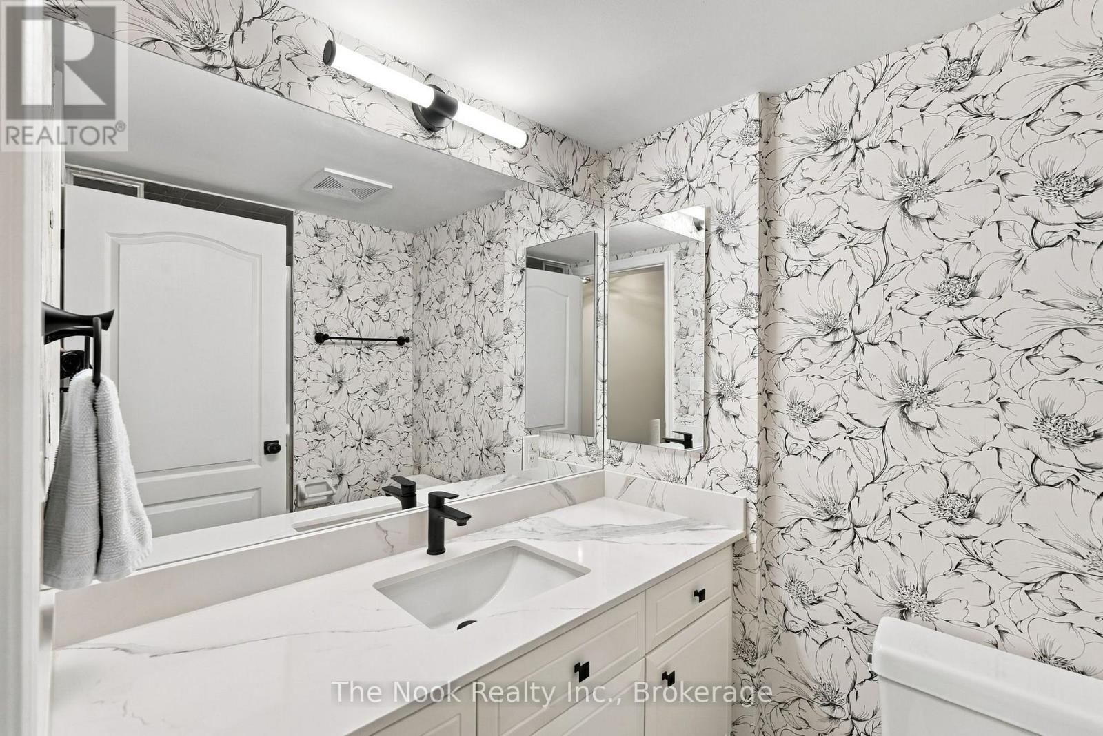 213- 1 RIPLEY Avenue, Toronto, ON photo 31