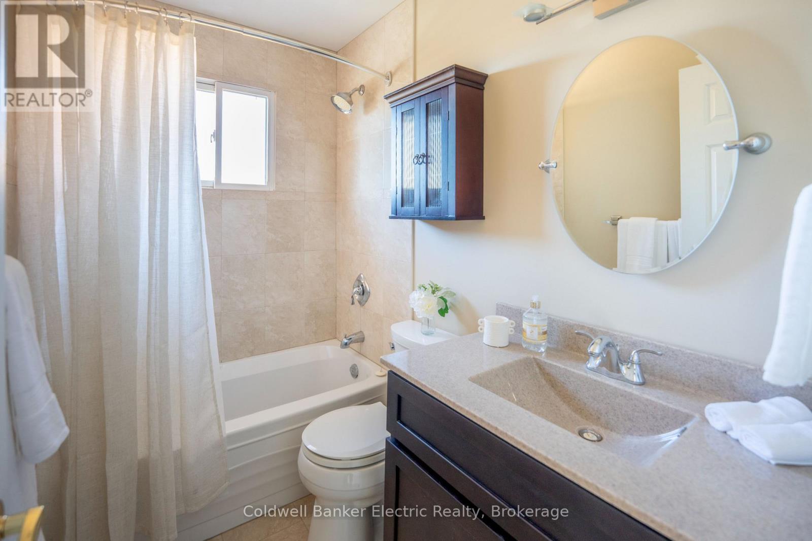 958 Smithside Court, Peterborough, ON photo 19