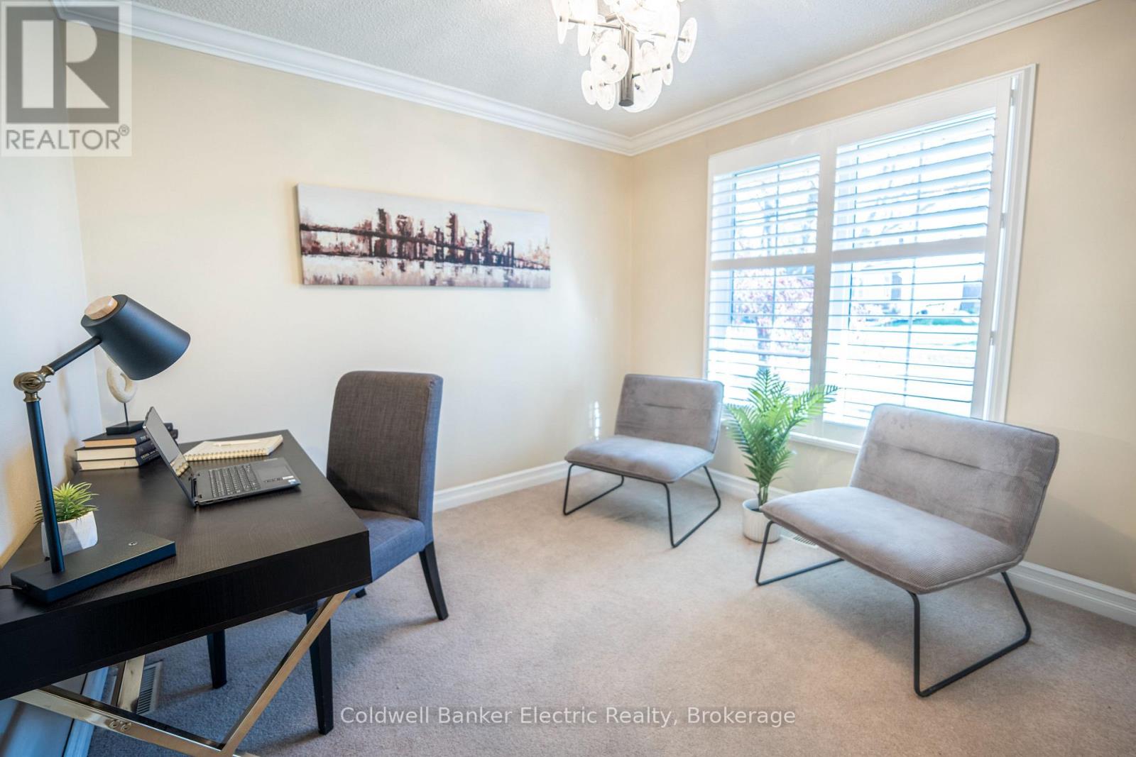 958 Smithside Court, Peterborough, ON photo 9