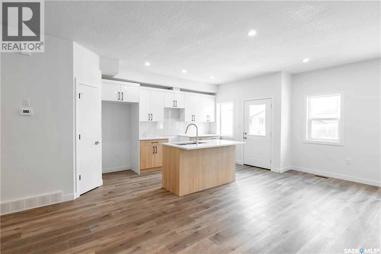 4513 Green Brooks WAY E, Regina — photo 4