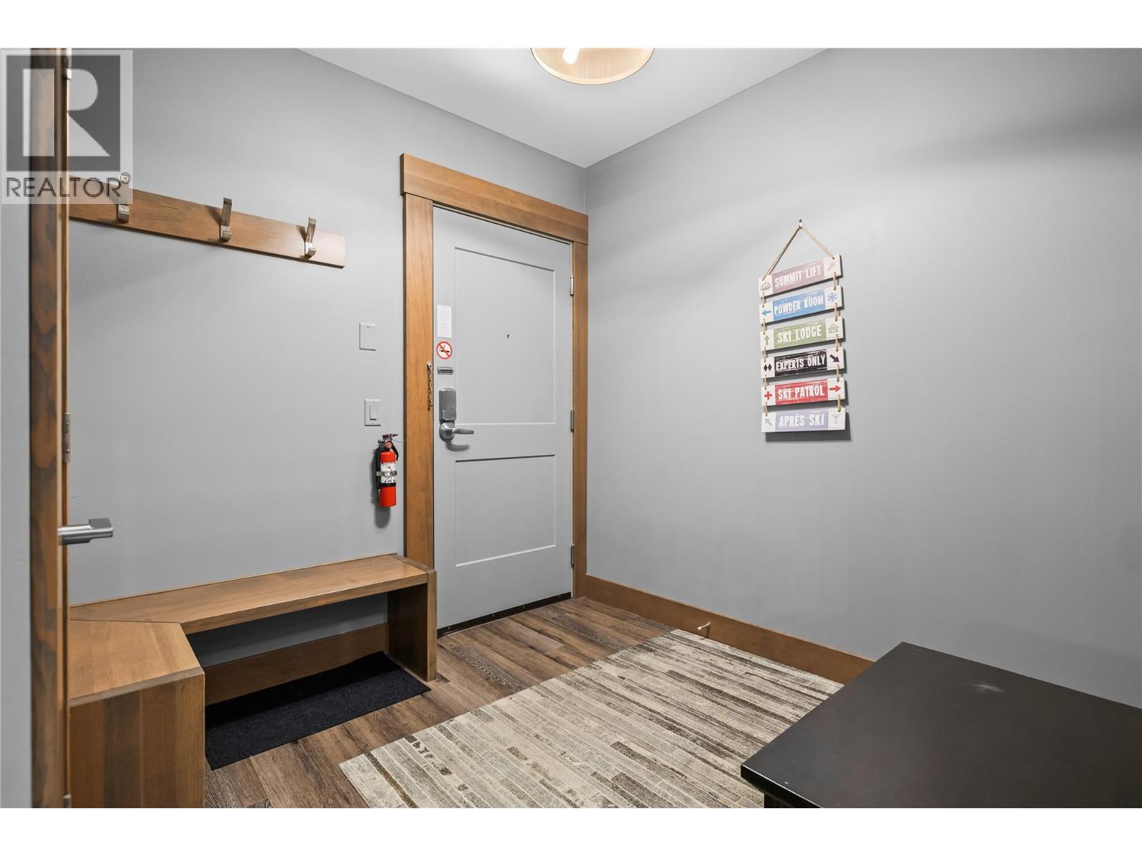 5300B Big White Road - 3