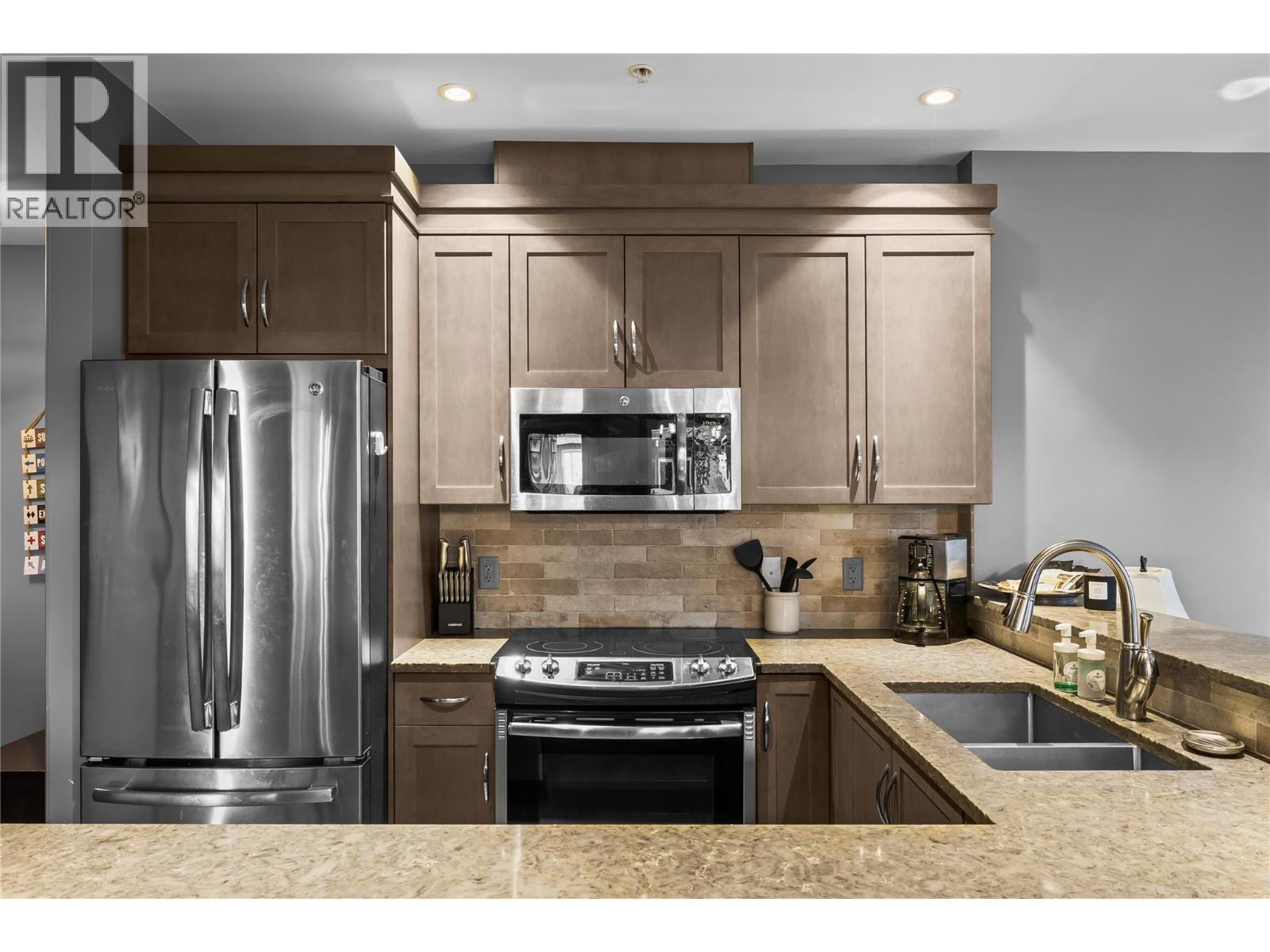 5300B Big White Road - 7
