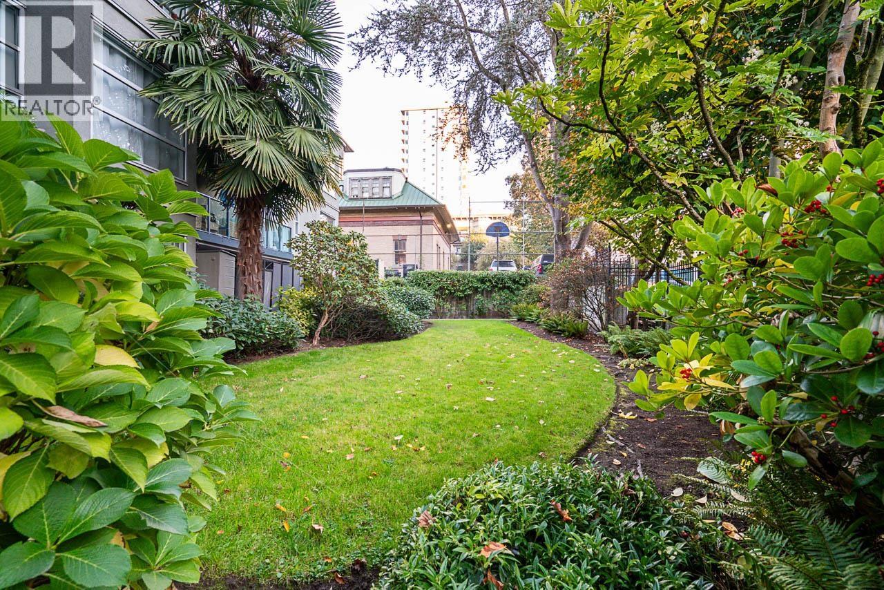 Photo of 106 1510 NELSON STREET 29
