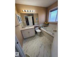 4424 28a St Nw Nw, Edmonton, AB T6T1K1 Photo 23