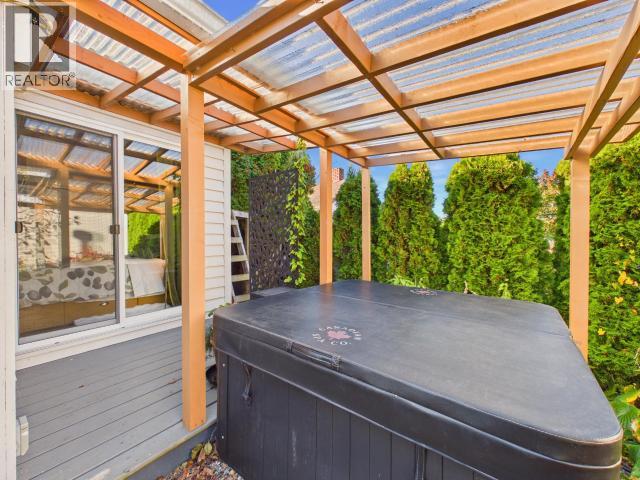 6941 KAMLOOPS STREET, Powell River - Image 1