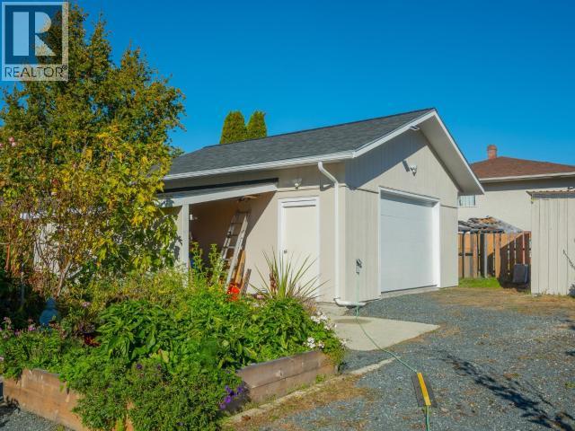 6941 KAMLOOPS STREET, Powell River - Image 1