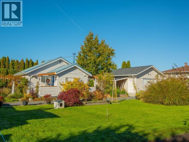 6941 KAMLOOPS STREET, Powell River - Image 1