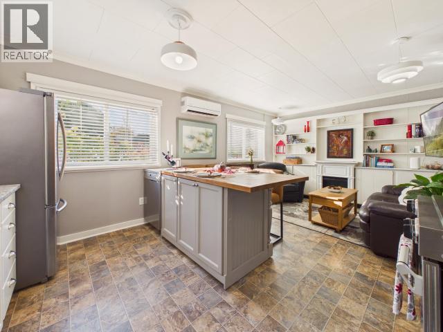 6941 KAMLOOPS STREET, Powell River - Image 1