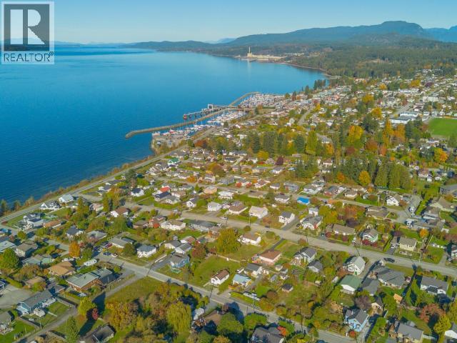6941 KAMLOOPS STREET, Powell River - Image 1