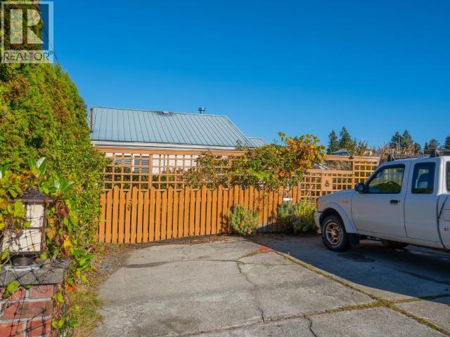 6941 KAMLOOPS STREET, Powell River - Image 1