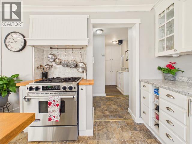 6941 KAMLOOPS STREET, Powell River - Image 1