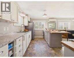 3pc Ensuite bath - 6941 Kamloops Street, Powell River, BC V8A1M3 Photo 6