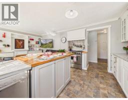 6941 Kamloops Street, Powell River, BC V8A1M3 Photo 9