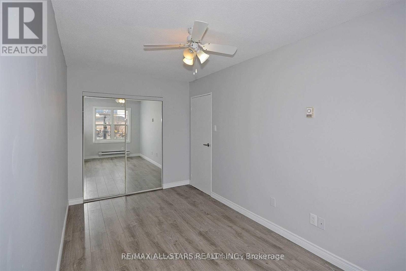 202 - 52 AUGUST AVENUE, Toronto (Oakridge) — photo 8