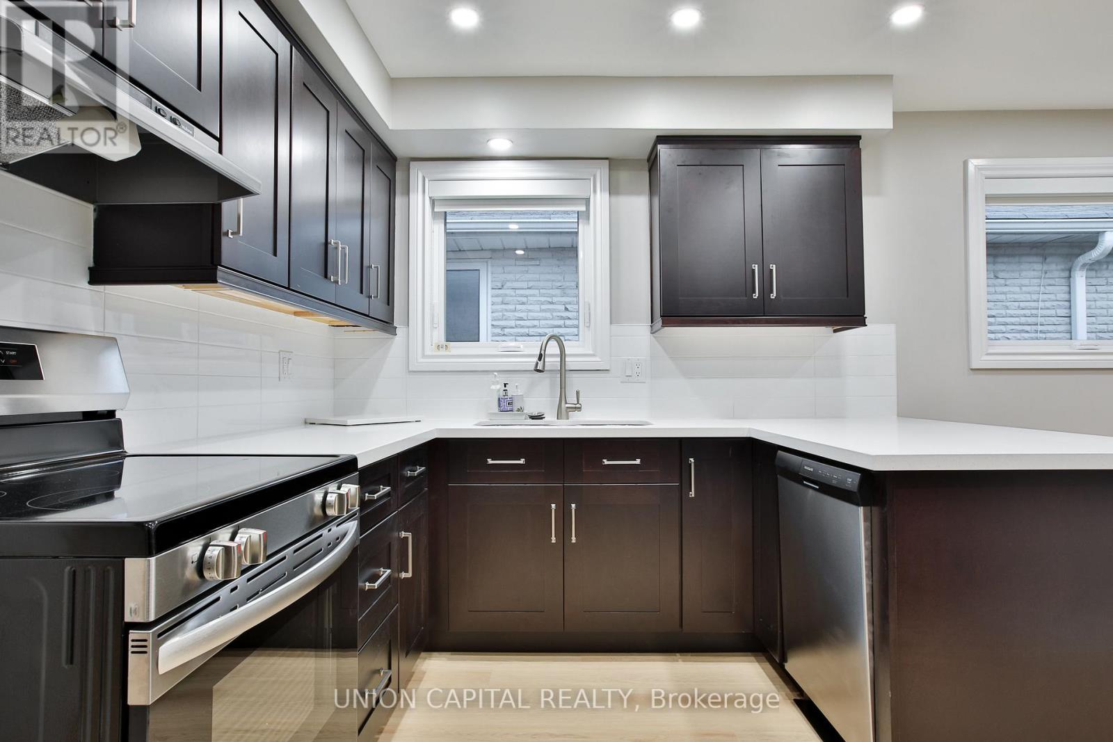 UPPER - 131 ROMFIELD CIRCUIT, Markham (Royal Orchard) — photo 4