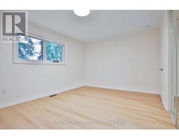 Upper - 131 Romfield Circuit, Markham, ON L3T3H7 Photo 12