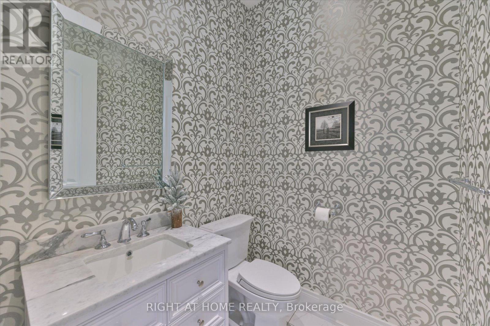 25 Wedgeport Court, King, ON photo 16