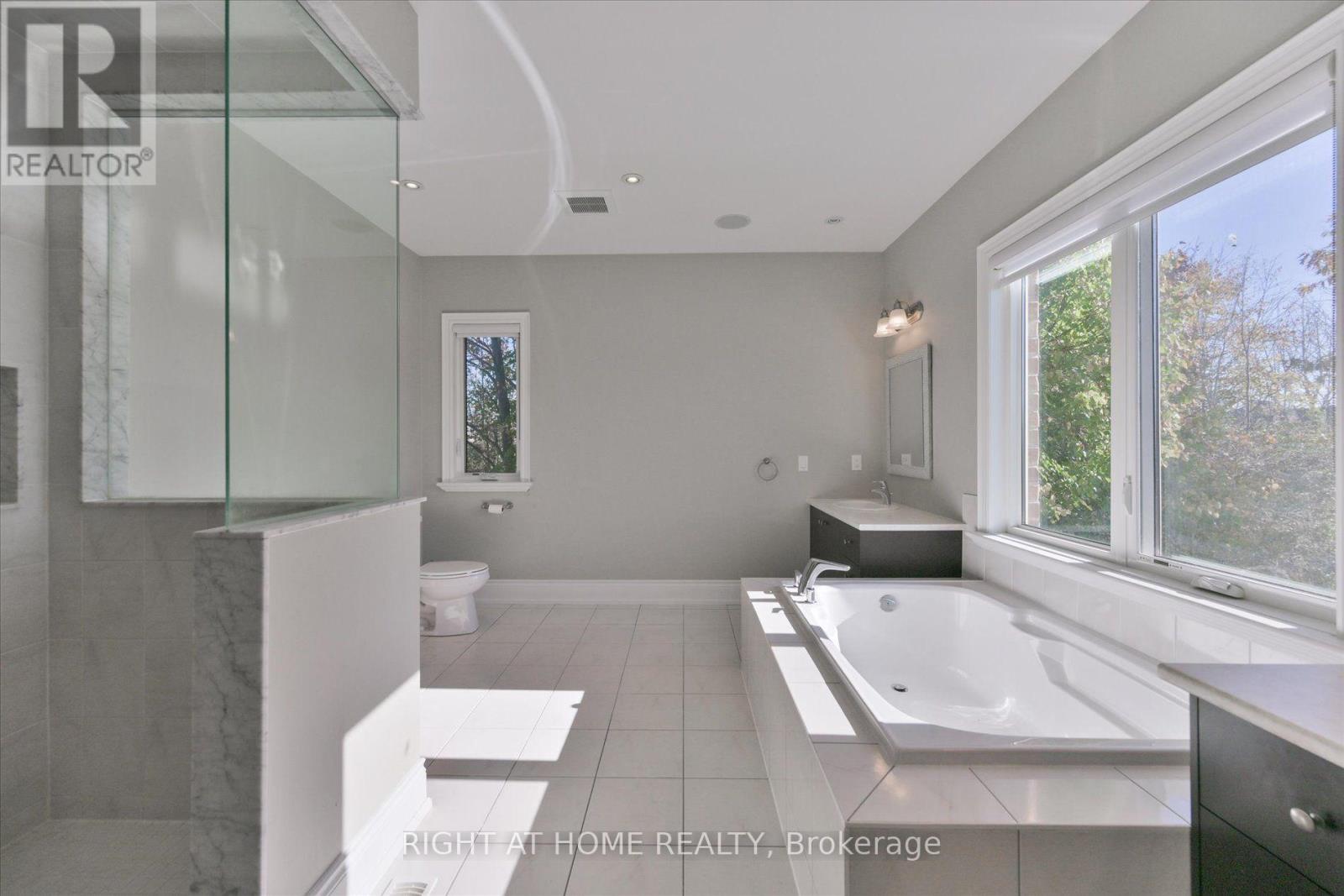 25 Wedgeport Court, King, ON photo 22