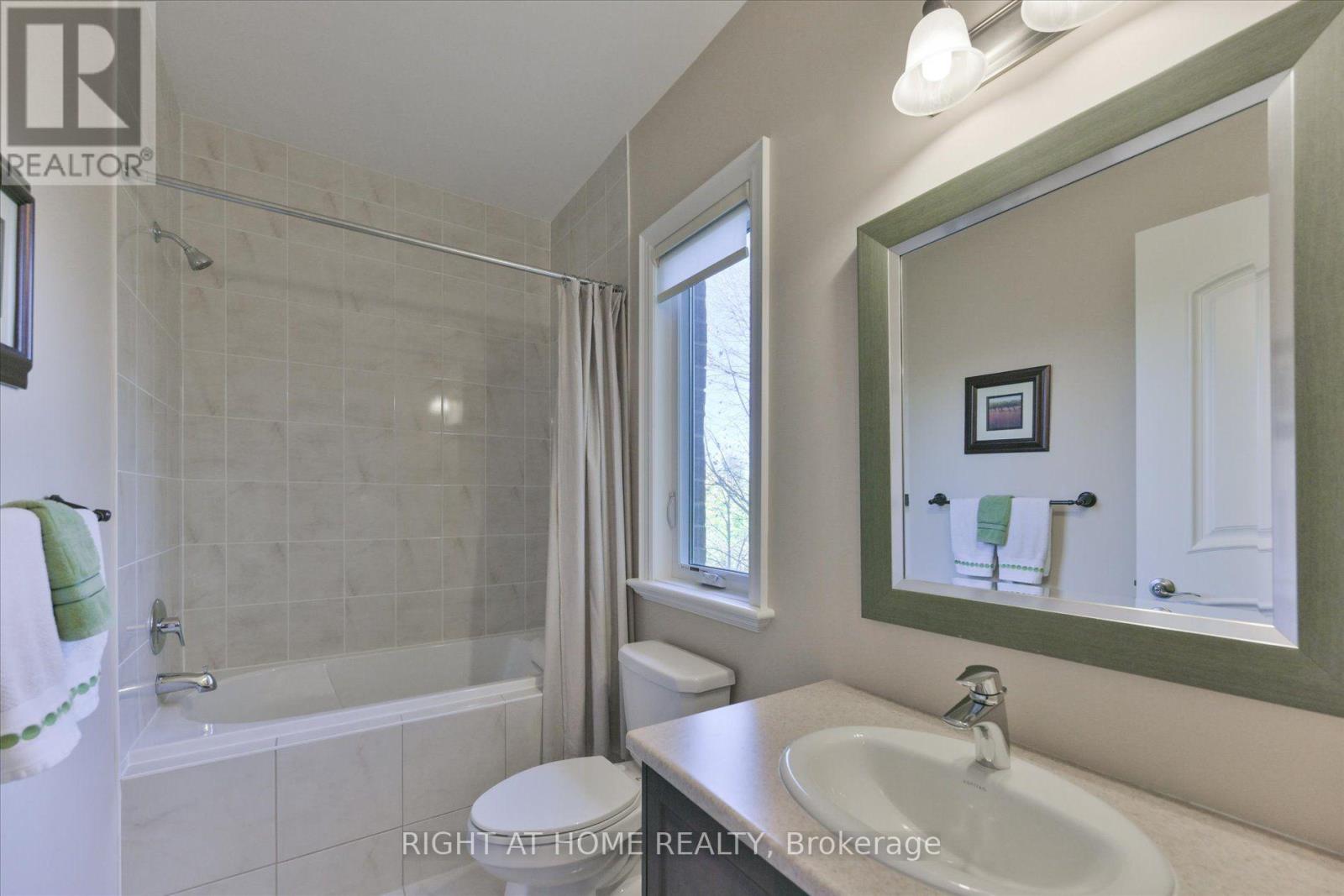 25 Wedgeport Court, King, ON photo 28