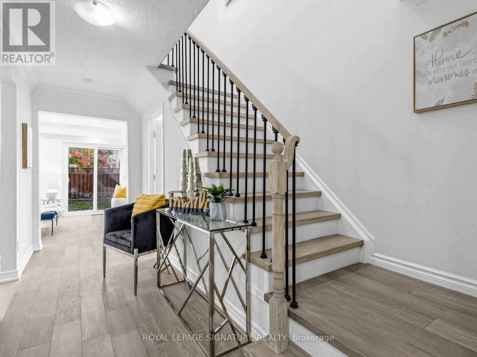 12 Strathmore Drive, Markham, ON photo 19